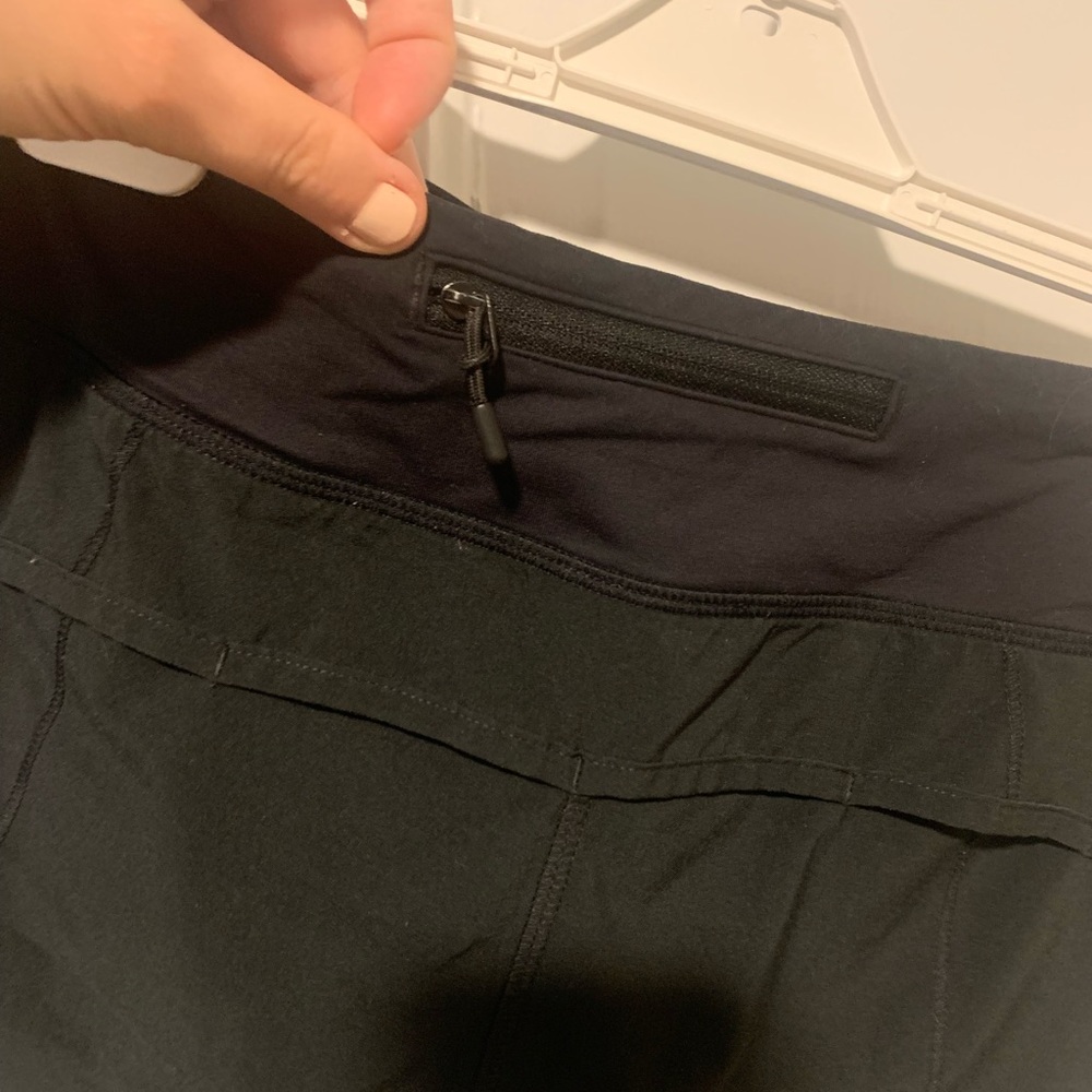 Lululemon speed up low rise lined short 2.5” - Picture 9 of 9